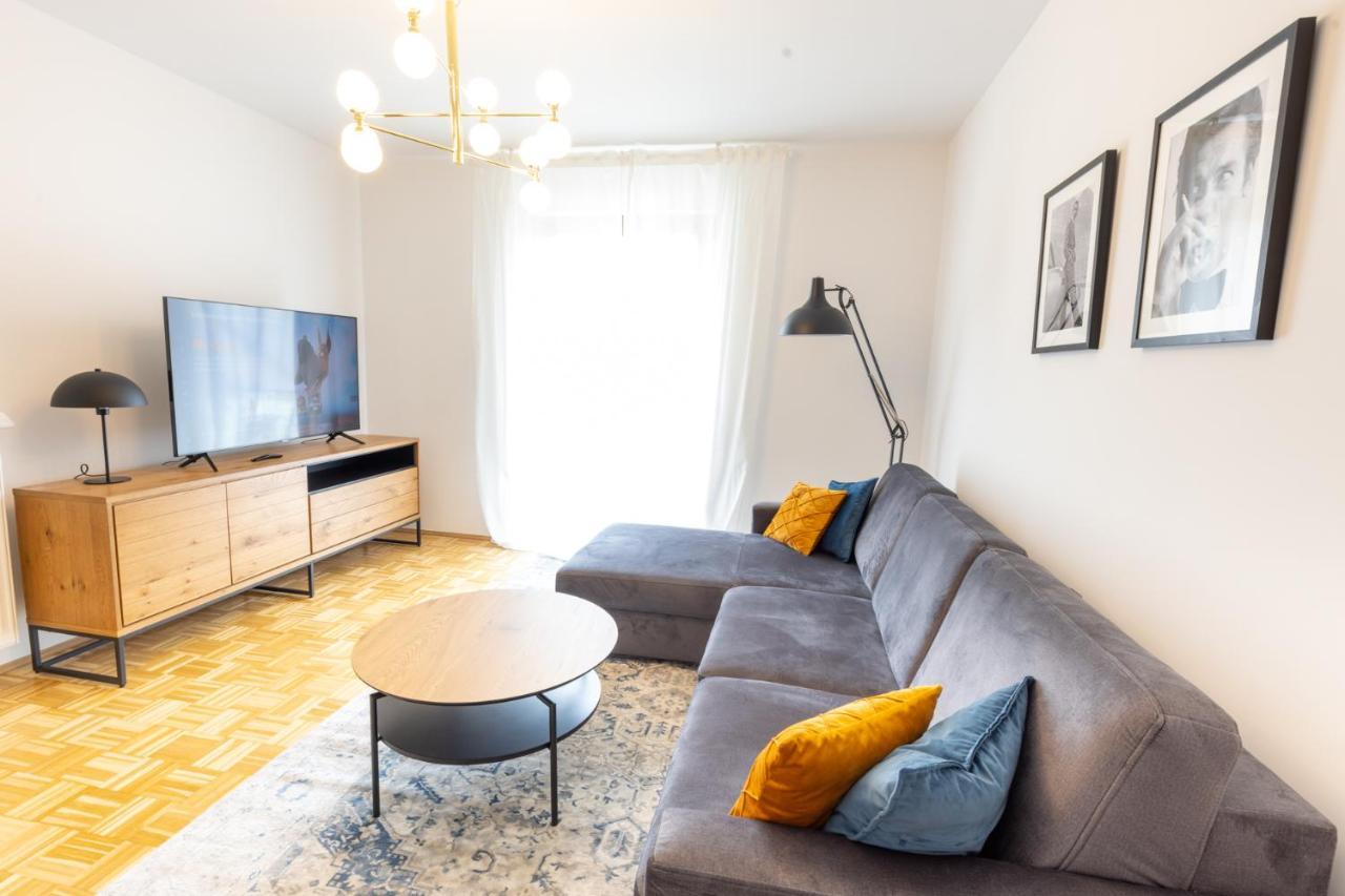 Rhein-Lahn Living - Modernes Design - Balkon Mit Aussicht - Zentrale Lage Nahe Rhein Und Martinsburg Lejlighed Lahnstein Eksteriør billede